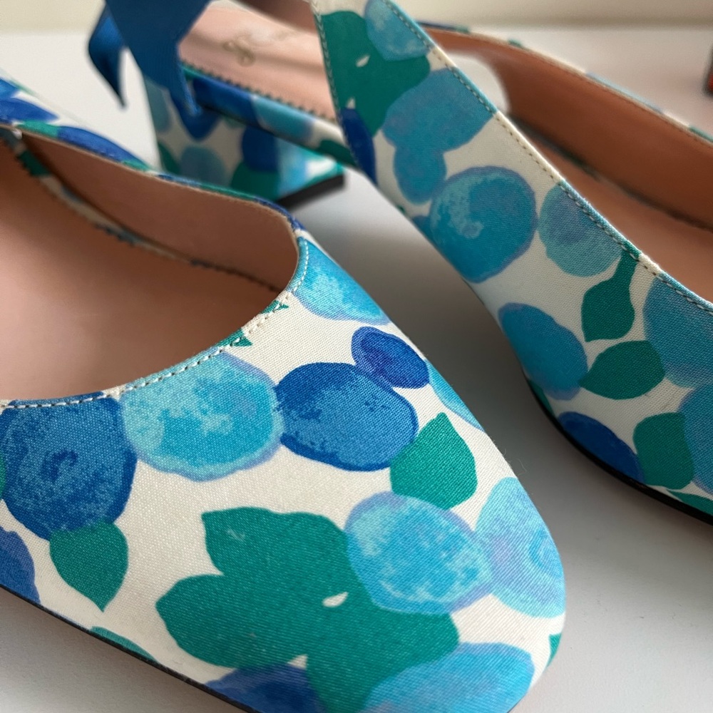 Like new J Crew Blue and Green Blueberry Floral Heels - Picture 2 of 6